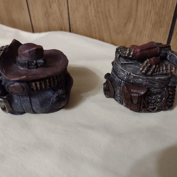 6 pcs Vintage Jewelry Horse Saddle Cowboy Hat Jewelry & Ring Holders Keepers - Picture 4 of 12